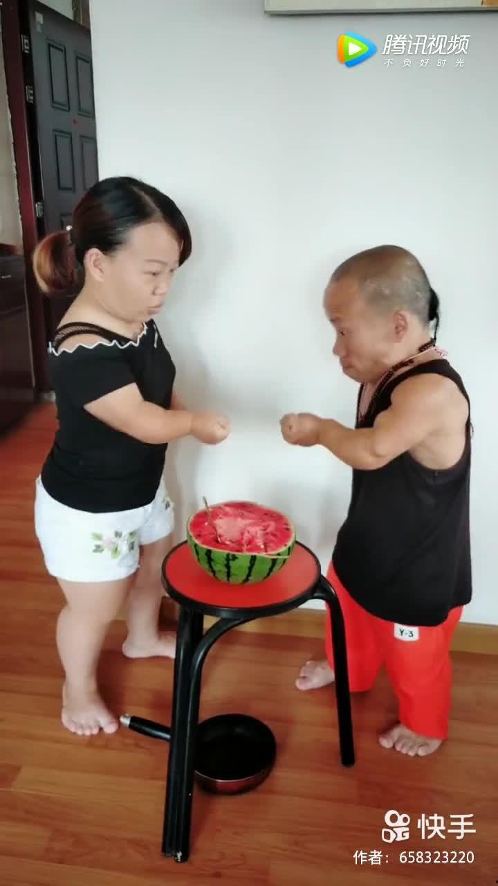 夫妇网红吃瓜视频大全,揭秘娱乐圈幕后故事